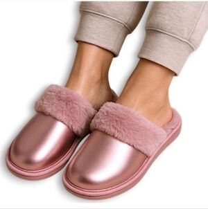 Auden Metallic Faux Leather Slippers Rose Gold Plush Fur Trim Size S 5/6 NWT